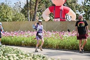 BIB: 
                            <button type="button" onclick="openModal(27796589)" class="btn btn-primary btn-sm float-right btn-popup" data-toggle="modal" data-target=".modal-high-quality">
                        <i class="fas fa-shopping-cart"></i> Add to Cart
                    </button>
                                            <button type="button" onclick="isThisMe(27796589, true)" class="btn btn-success btn-sm float-right btn-popup btn-isme hidden" data-toggle="tooltip" data-placement="bottom" title="นี่คือรูปของคุณใช่ไหม คลิกที่นี่เพื่อเอาเข้าอัลบั้ม">
                        <i class="fas fa-plus"></i> Add to album
                    </button>
                    <button type="button" onclick="isThisMe(27796589, false)" class="btn btn-warning btn-sm float-right btn-popup btn-isnotme hidden">
                        <i class="fas fa-ban"></i> Remove from album
                    </button>